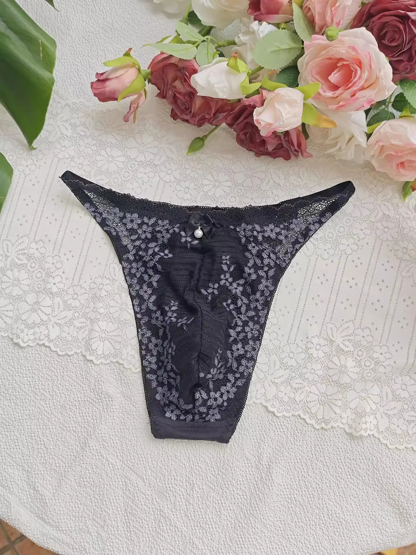 Czarne koronkowe męskie slipy  – Embroidery Garments recenzja i cena